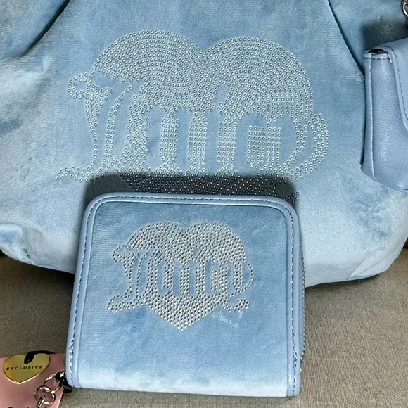 NWT Juicy Couture Queen Couture Hobo Sloucy Shoulder Bag w wallet, bracelet blue - Picture 3 of 17